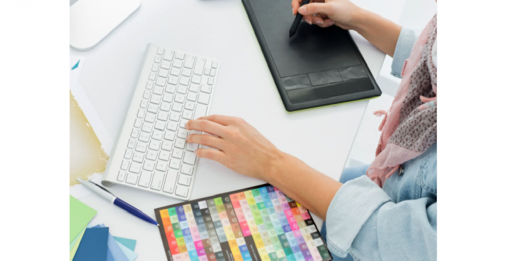 Aidez un jeune graphiste à prendre son envol